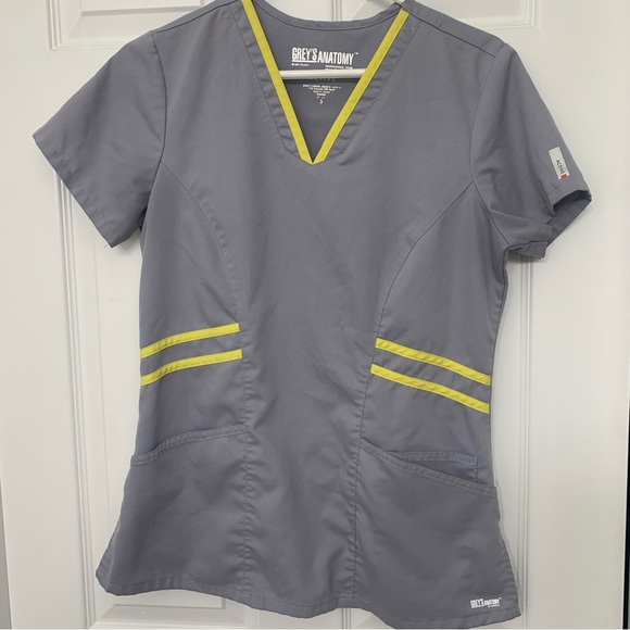 Grey’s Anatomy Scrub Top - Picture 1 of 5